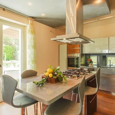 Villa Sanremo Holiday home *