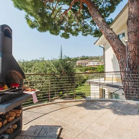 Villa Sanremo Holiday home *